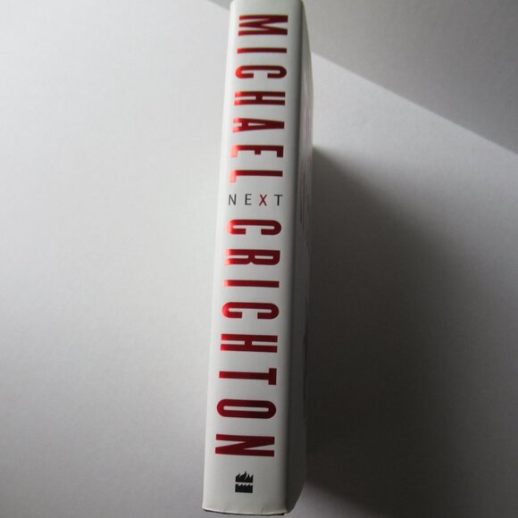 First Edition Michael Crichton NEXT - Picture 2 of 9